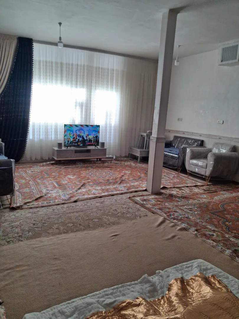 ویلایی 200 متری 15 خرداد 