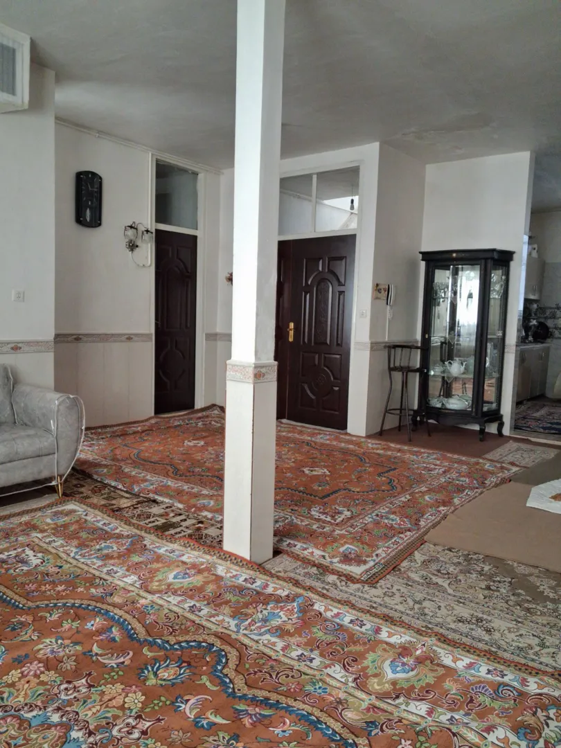 ویلایی 200 متری 15 خرداد 