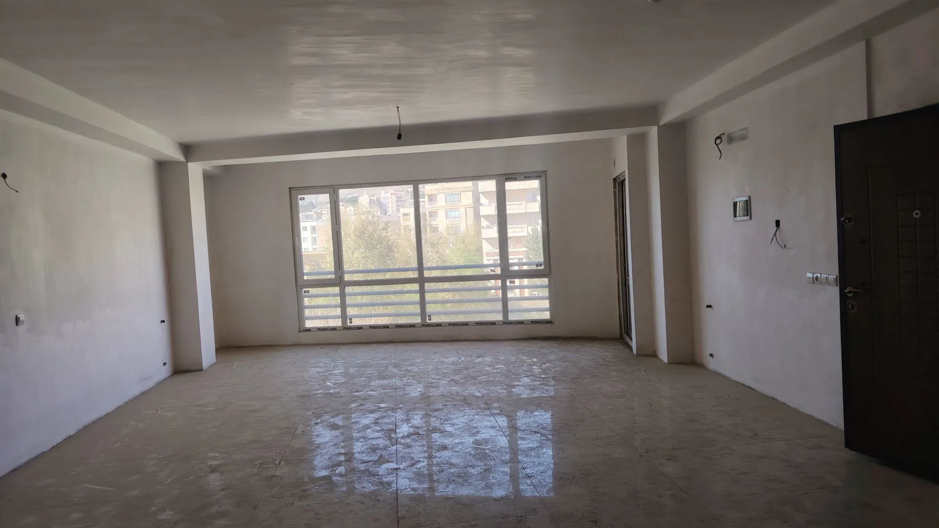 آپارتمان 145 متری / رجایی 