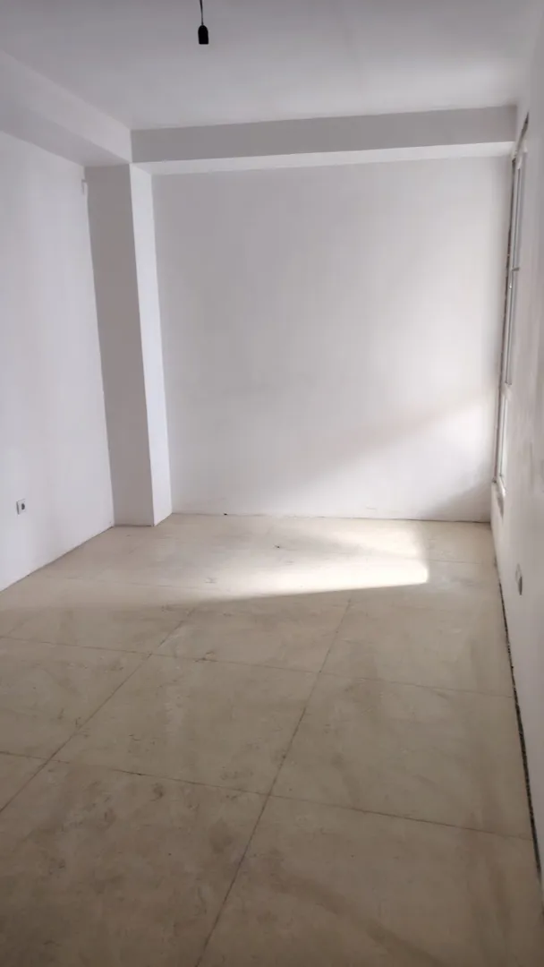 آپارتمان 145 متری / رجایی 