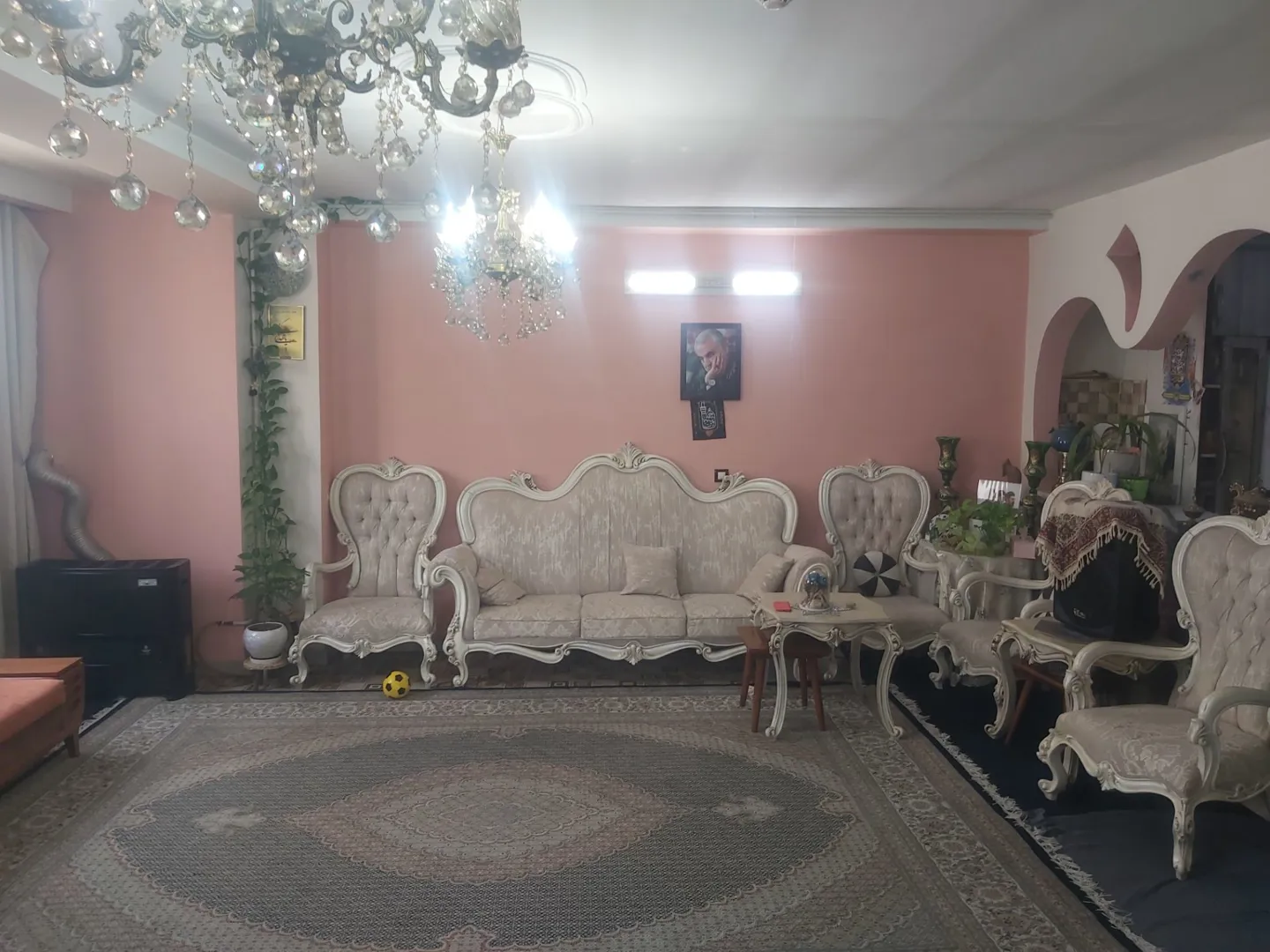 فروش آپارتمان ۹۸ متری محدوده میدان جهاد 