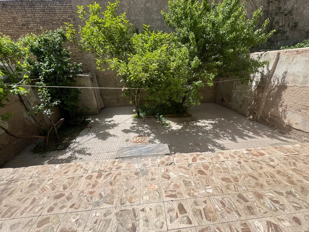 ویلایی ۲۳۰ متری بلوار اراک 