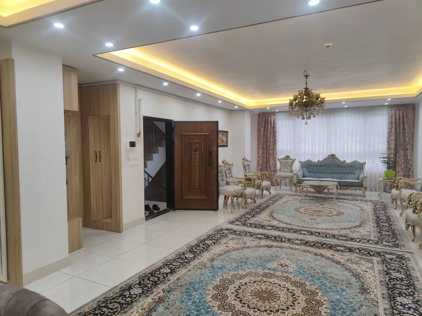 فروش آپارتمان تک واحدی / قائم مقام 