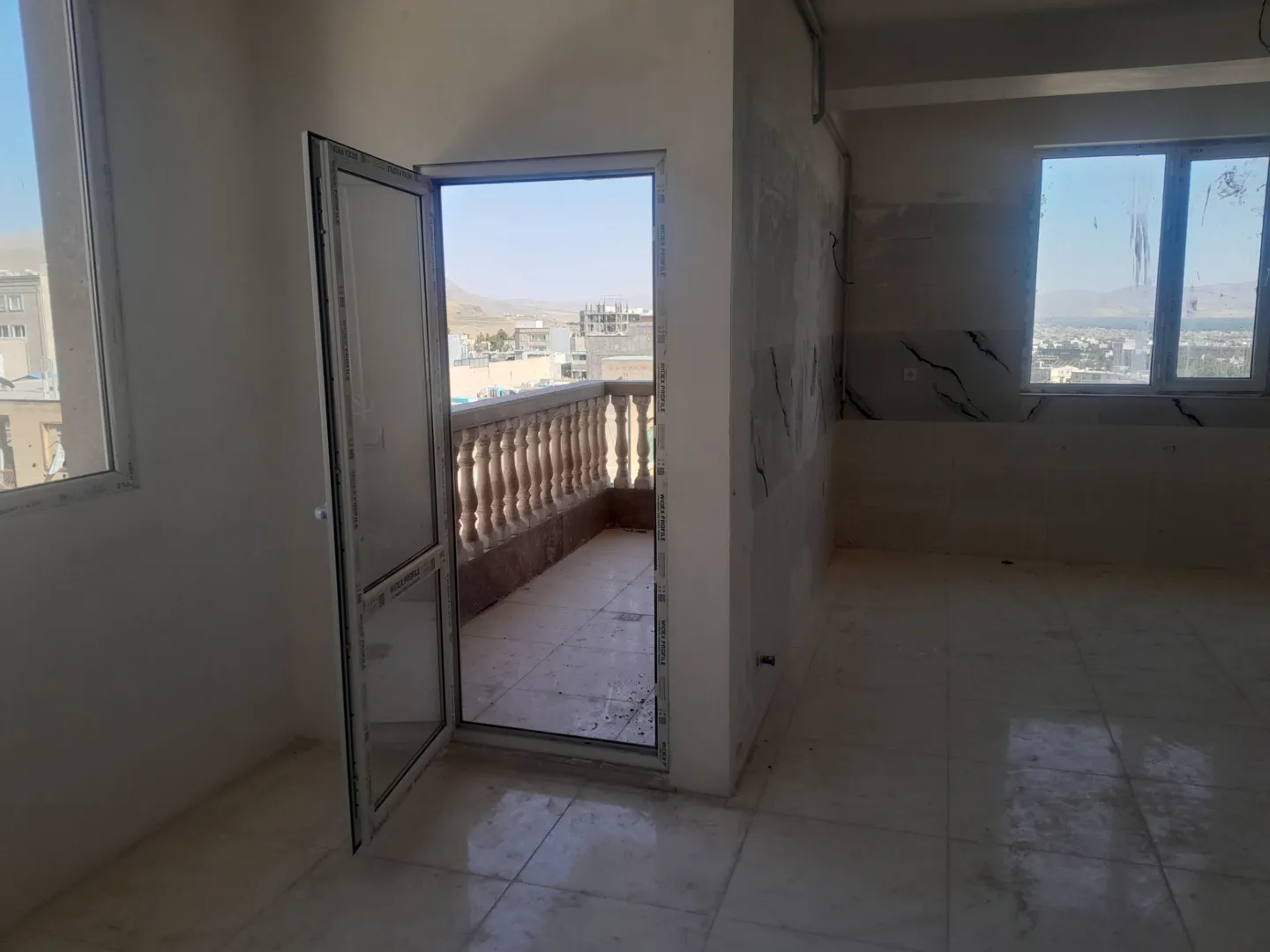 فروش آپارتمان ۱۲۵ متری / میدان سرو 