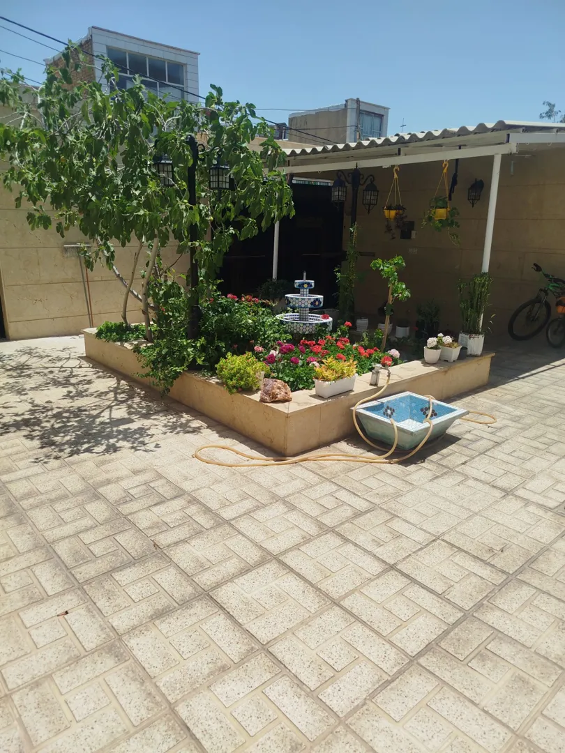 فروش ویلایی ۲۲۰ متری / بلوار ۳۲ متری 