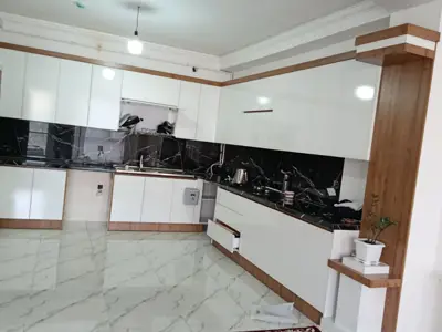 آپارتمان 107 متری / فول امکانات /خیابان همدان 